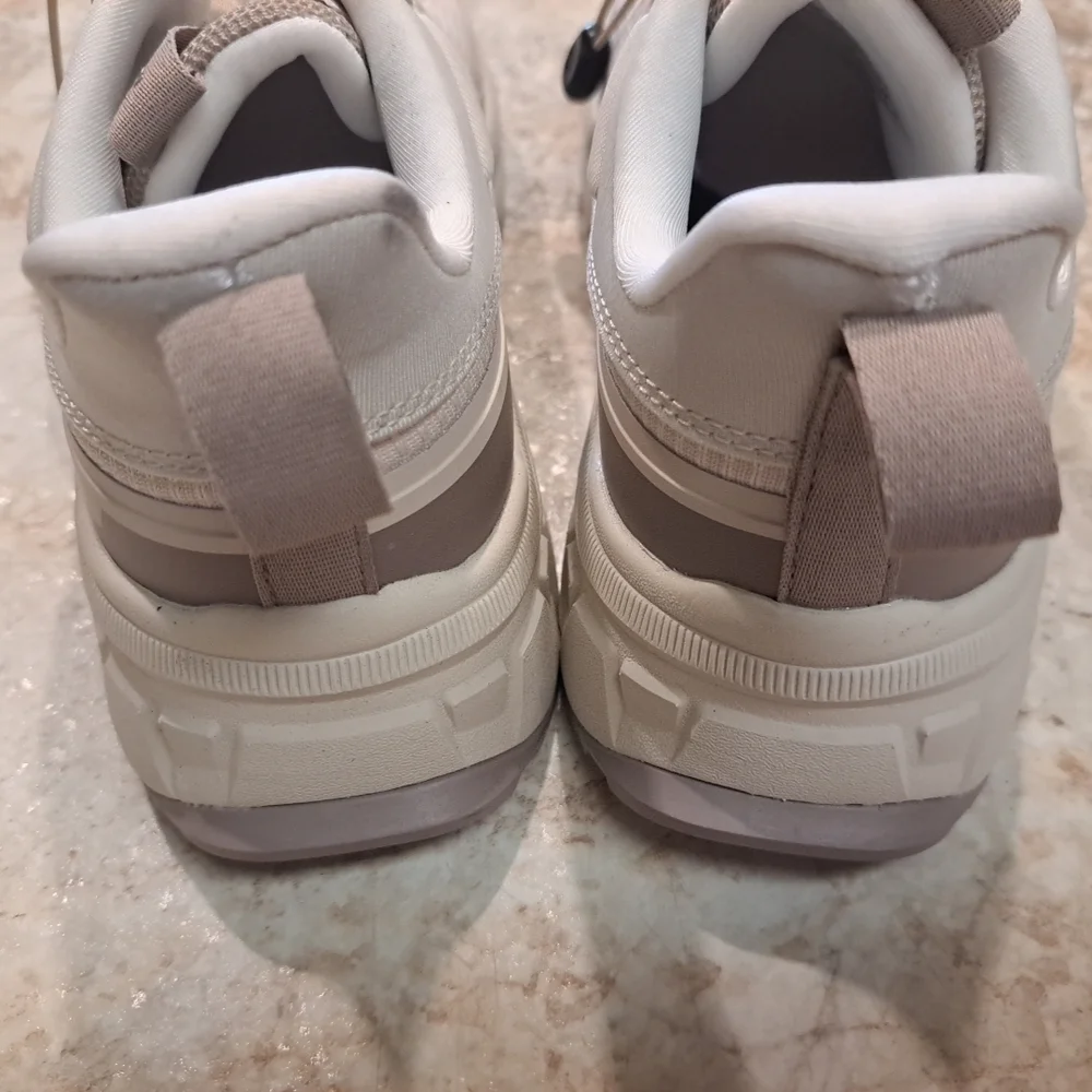 NORTIV 8 Women's Lightweight Hiking Shoes Quick Laces Outdoors Sneakers  Sz 6